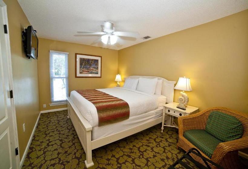 هتل Desoto Beach Bungalows