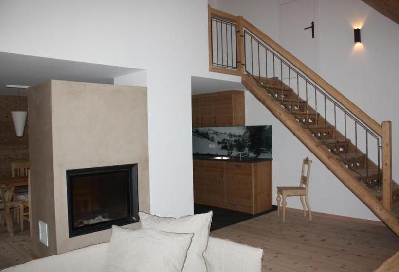 호텔 Hallerwirt Homes