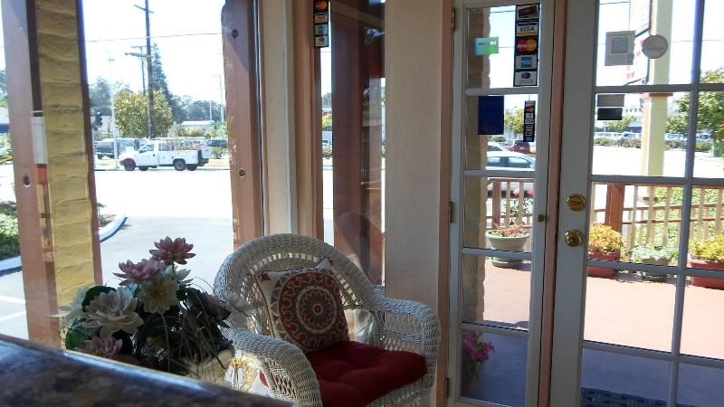 酒店 Hitching Post Studios Inn