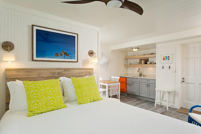 فندق Inn On The Beach