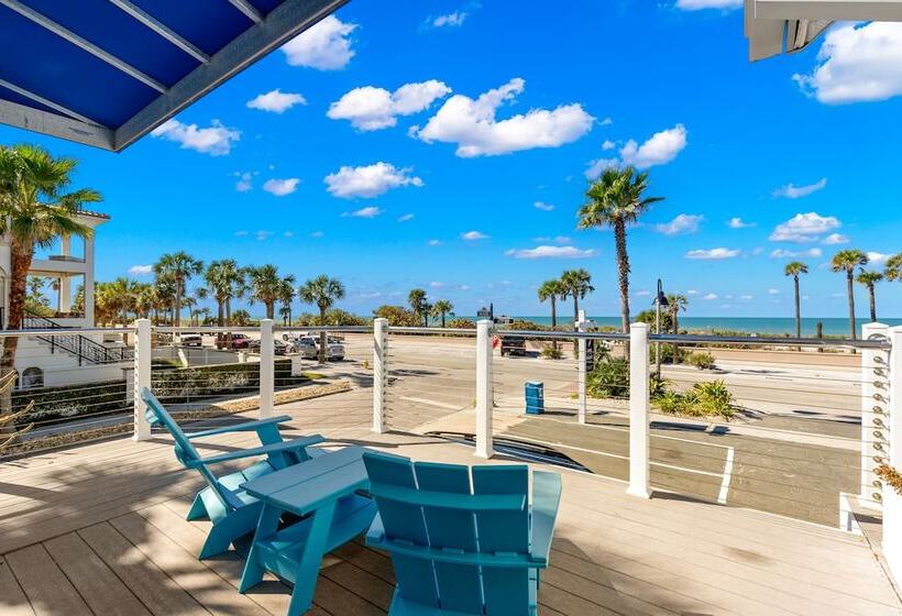 فندق Inn On The Beach