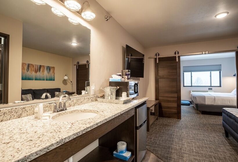 فندق Open Hearth Lodge