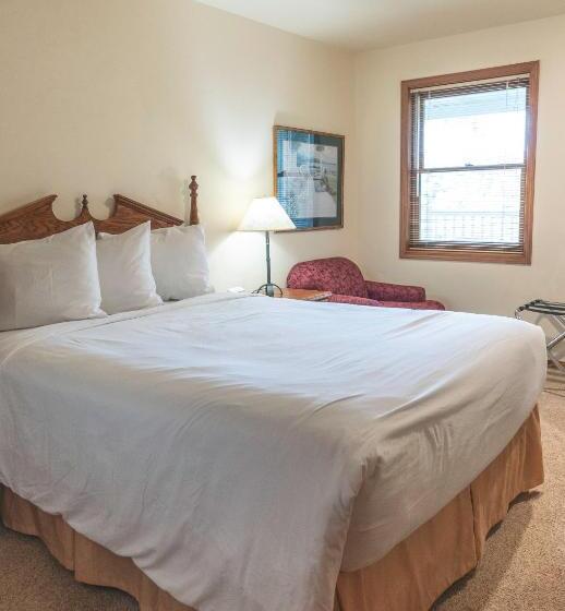 Отель Pheasant Park Resort