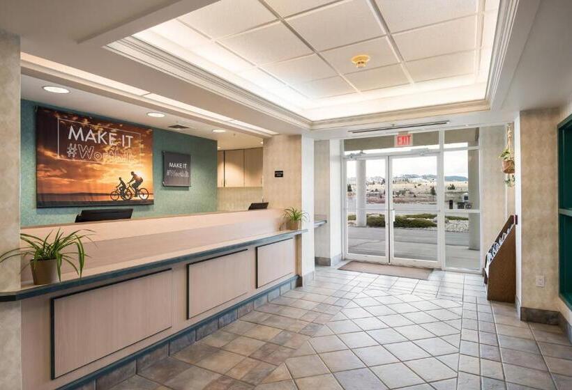 בית מלון כפרי Red Lion Inn & Suites Butte