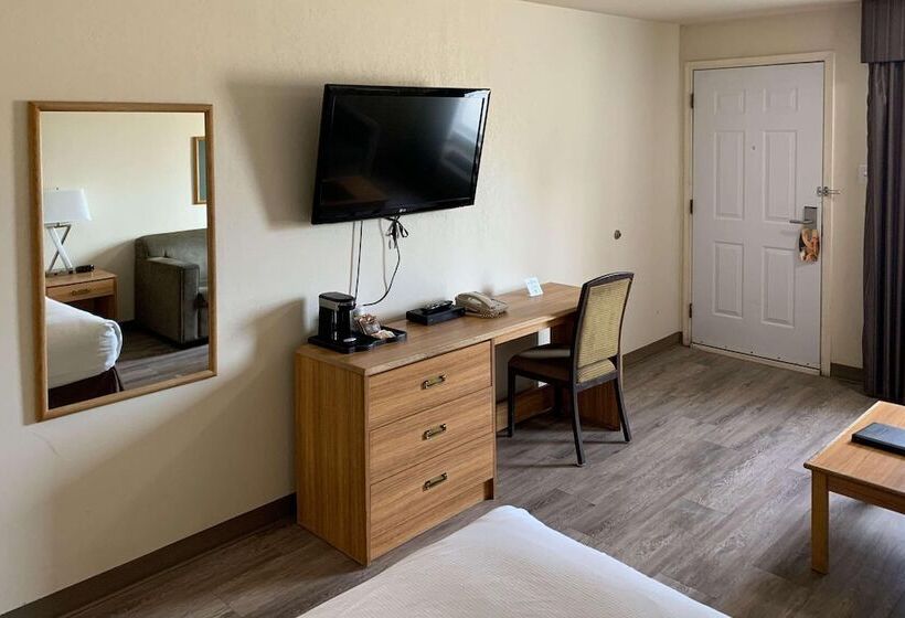 هتل Equality Inn