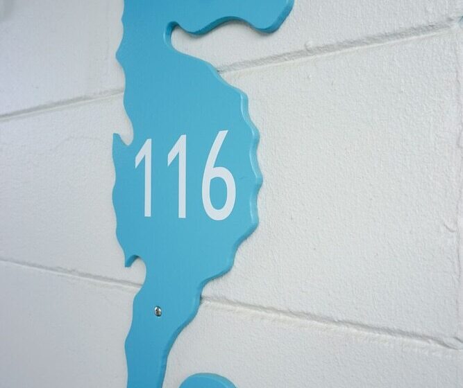 هتل Seahorse Oceanfront Inn