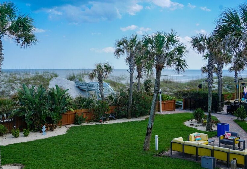 هتل Seahorse Oceanfront Inn