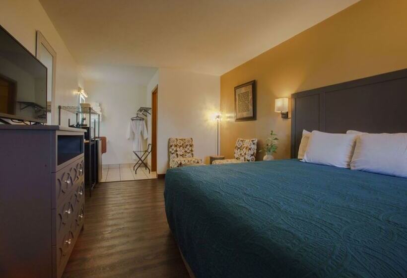 ホテル Shady Acre Inn And Suites