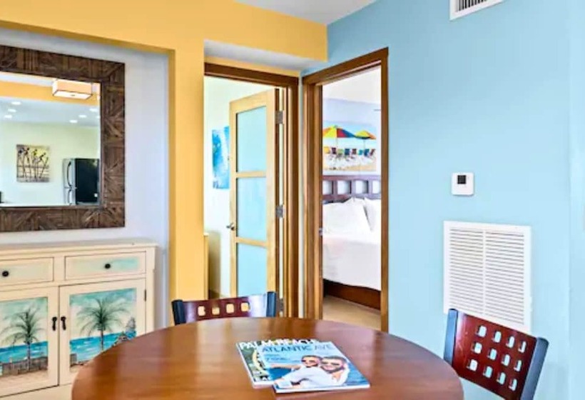 هتل Sun Dek Beach House
