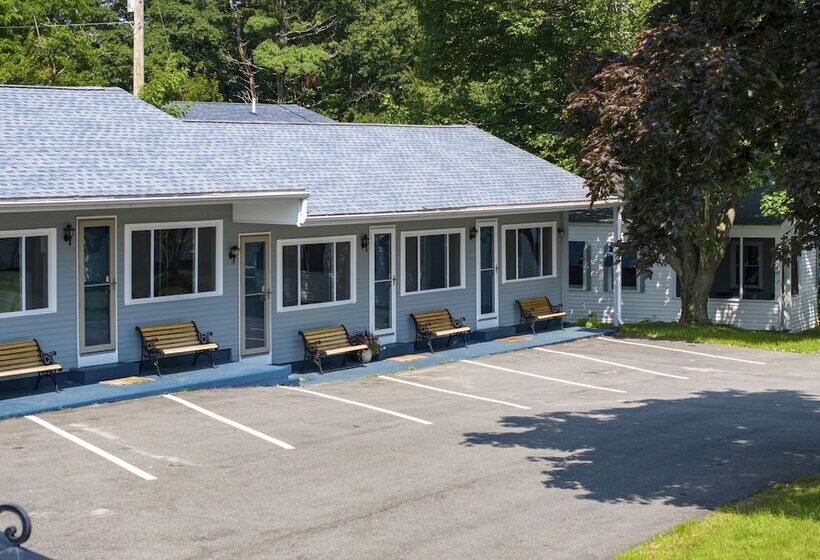 هتل The Beaches Guest Rooms And Cottages