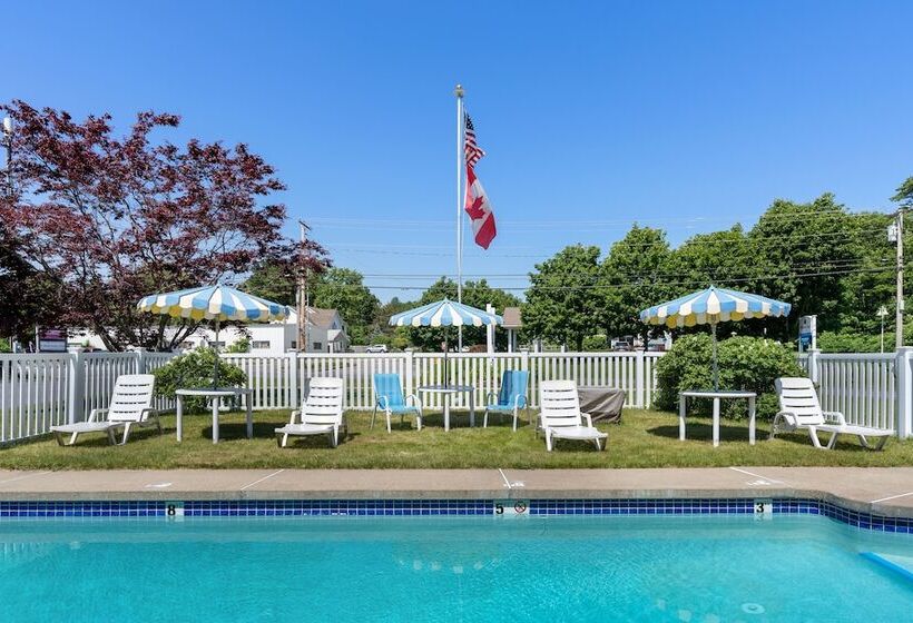 هتل The Beaches Guest Rooms And Cottages