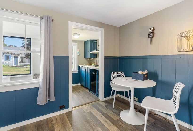 هتل The Beaches Guest Rooms And Cottages