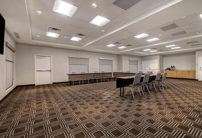 Отель Towneplace Suites By Marriott Monroe