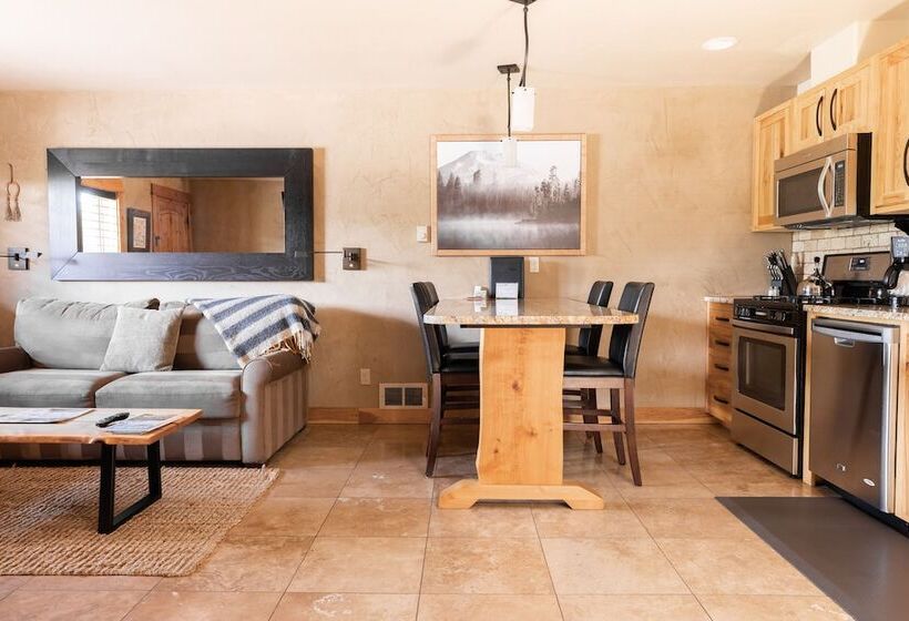 هتل Wall Street Suites