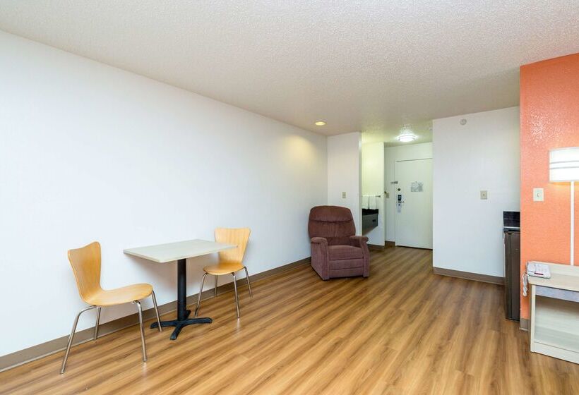 Motel 6waterloo, Ia