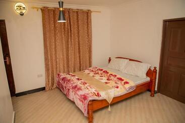 تختخواب و صبحانه Gangilonga House 1