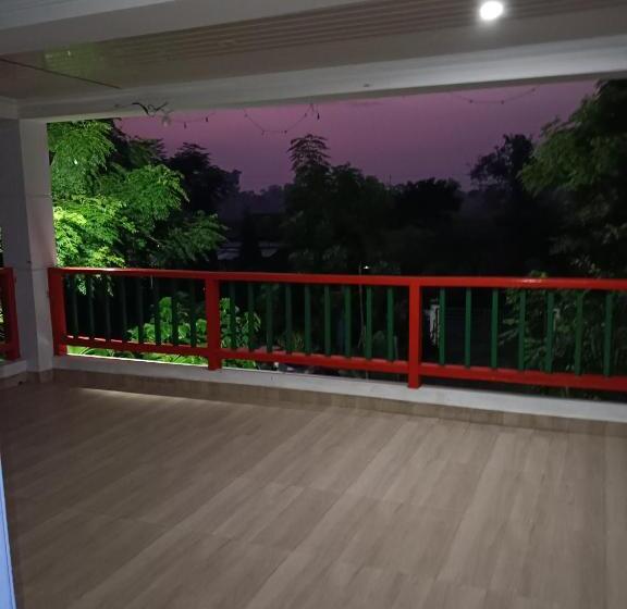 住宿加早餐 Mondal Home Stay