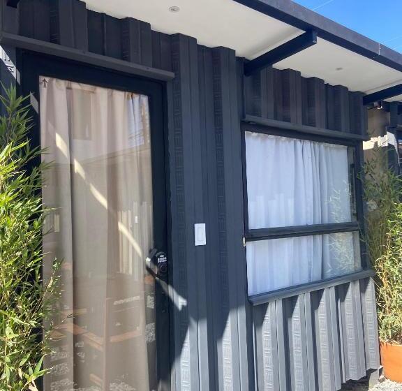 هتل کپسول Hosteline