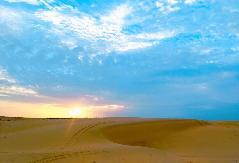 فندق Desert Golden Eagle Camp