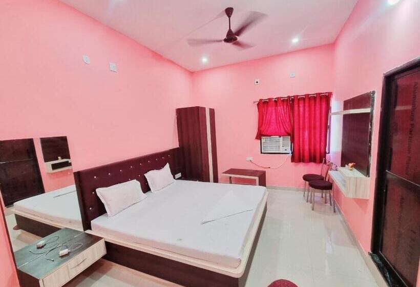 فندق Maharaja Resort &