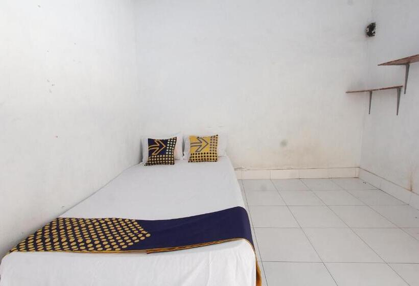 فندق Oyo Life 93153 Kos Jenggala