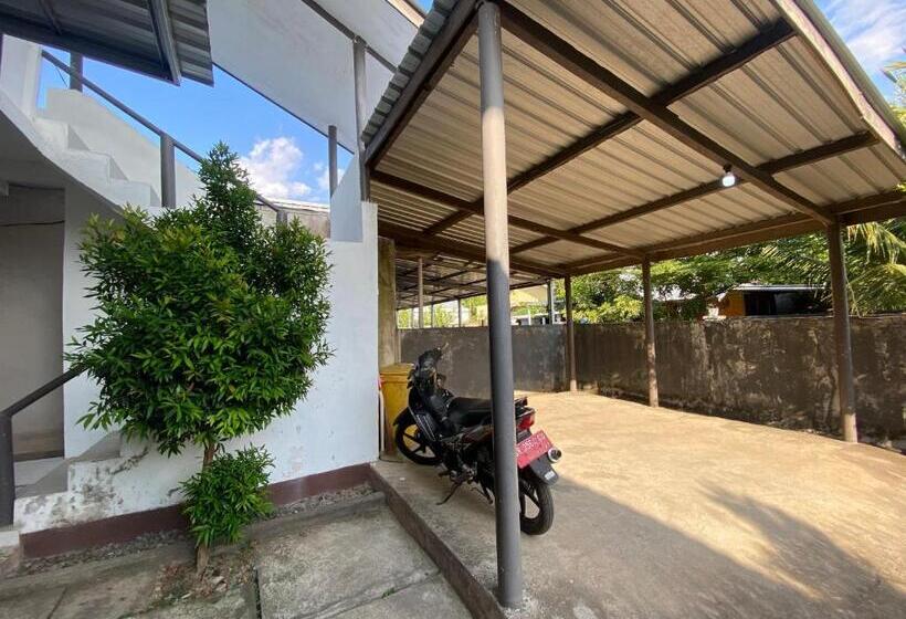 فندق Oyo Life 93154 White Kos Jenggala