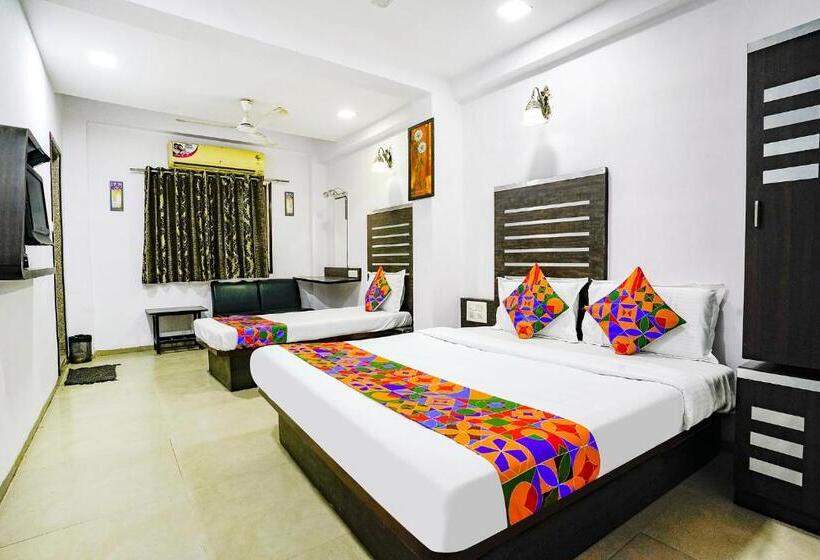 Fabhotel Santro