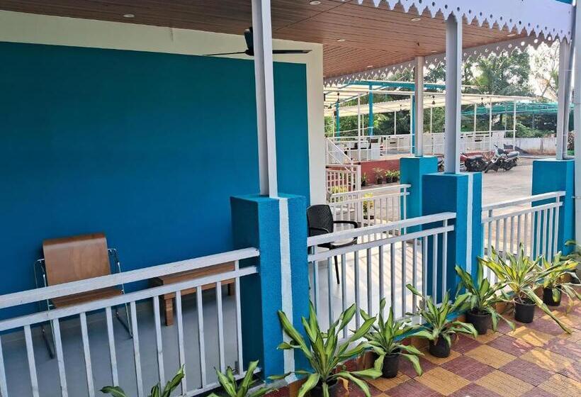 فندق Splash Resort