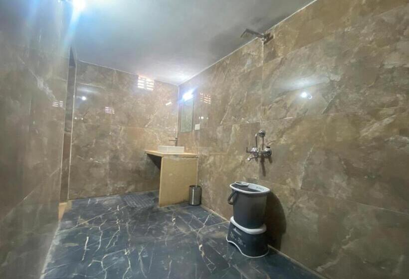 Отель Yb Desert Camp And Resort