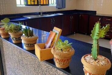 پانسیون Airportlinkguesthouse2
