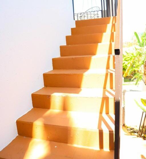پانسیون Room In House   Pr Private Rm8 2 Beds 1 3ppl Gated Keypad Parking