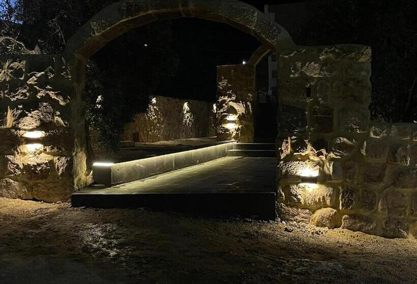 پانسیون Wadi Al Nakhil Hostel