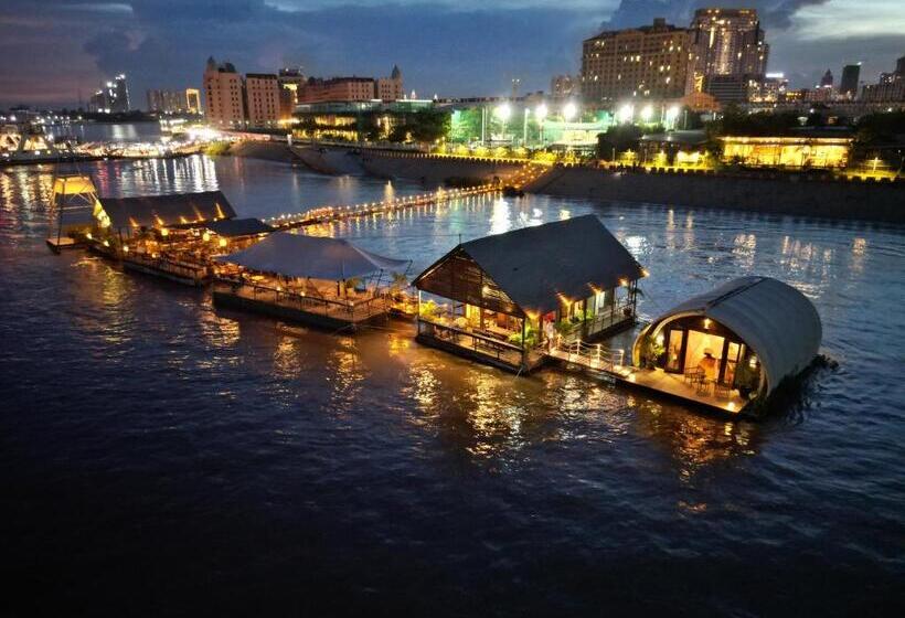 تختخواب و صبحانه Floating Jungloo