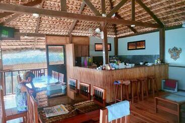 Casa Laca Beach Resort
