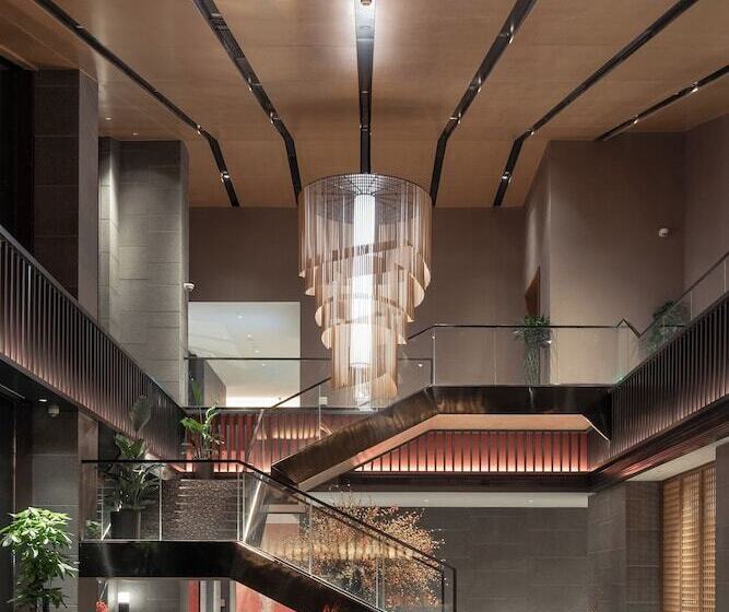 هتل Hyakumangoku Onsen