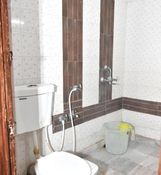 هتل Paramod Palace