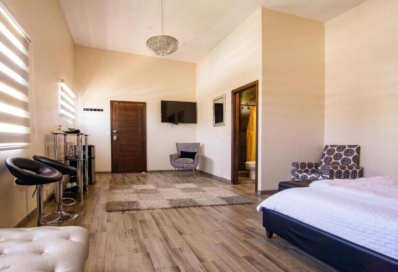هتل Quinta San Carlos Ensenada