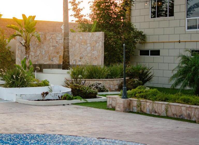هتل Quinta San Carlos Ensenada