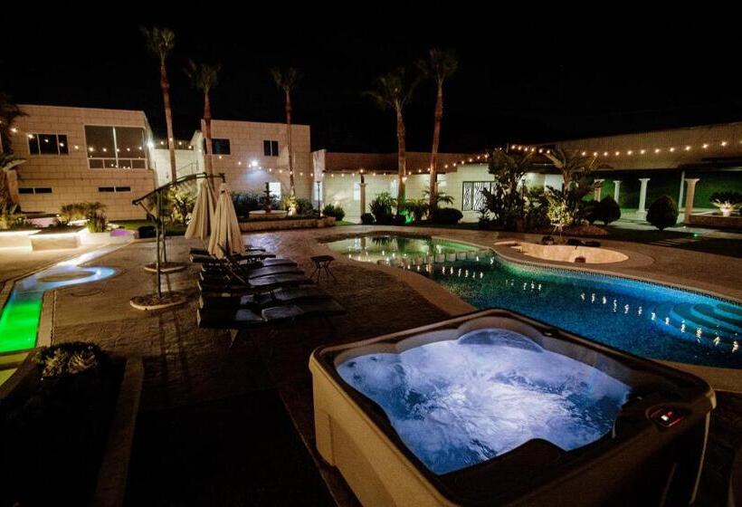 هتل Quinta San Carlos Ensenada