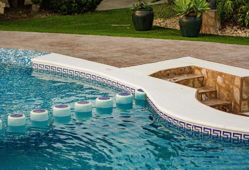هتل Quinta San Carlos Ensenada