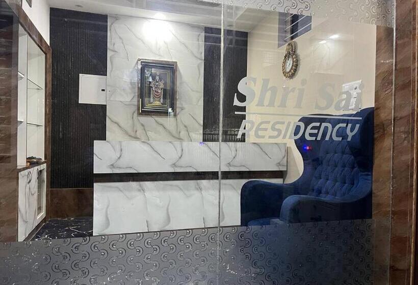 호텔 Shri Sai Residency