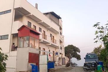 هتل Tj Linga Rooms Stay