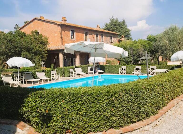 Isa Il Casale Di Donoratico, Residence With Swimming Pool