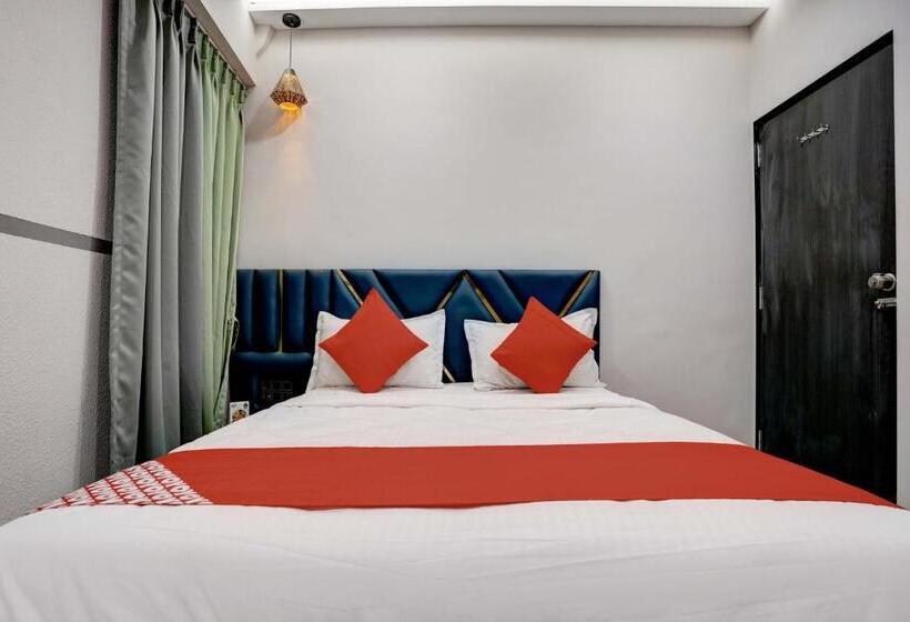 Oyo Flagship Hotel Lavish