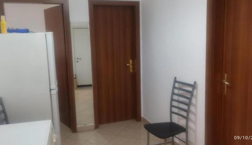 پانسیون Friends Hostel