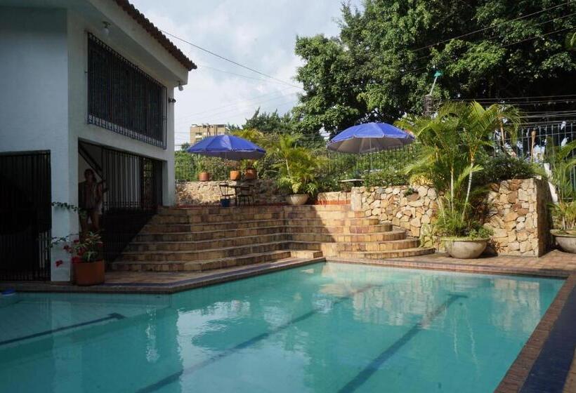 پانسیون Hostel B