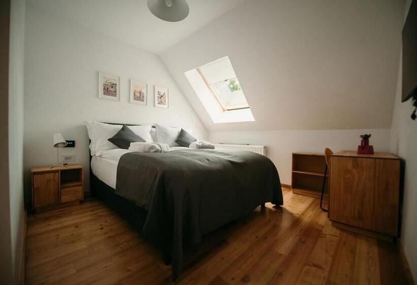 بنسيون Purplevague