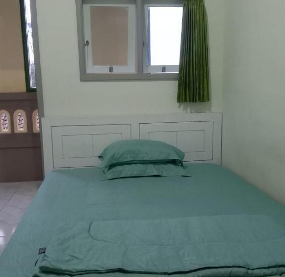 بنسيون Aaa, Sukapura Guesthouse, Bromo Mountain View Triple A Tour, 3 Levels, Sukapura, Probolinggo, Additi