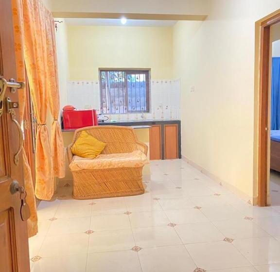 Remmys Place Candolim