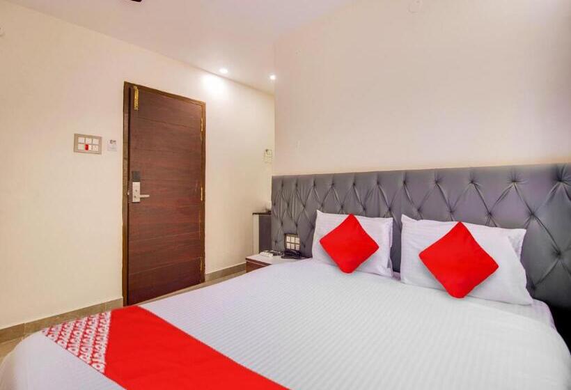 هتل Rr Residency